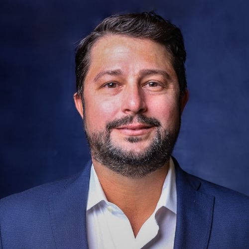 Juan Carlos Alexander '04