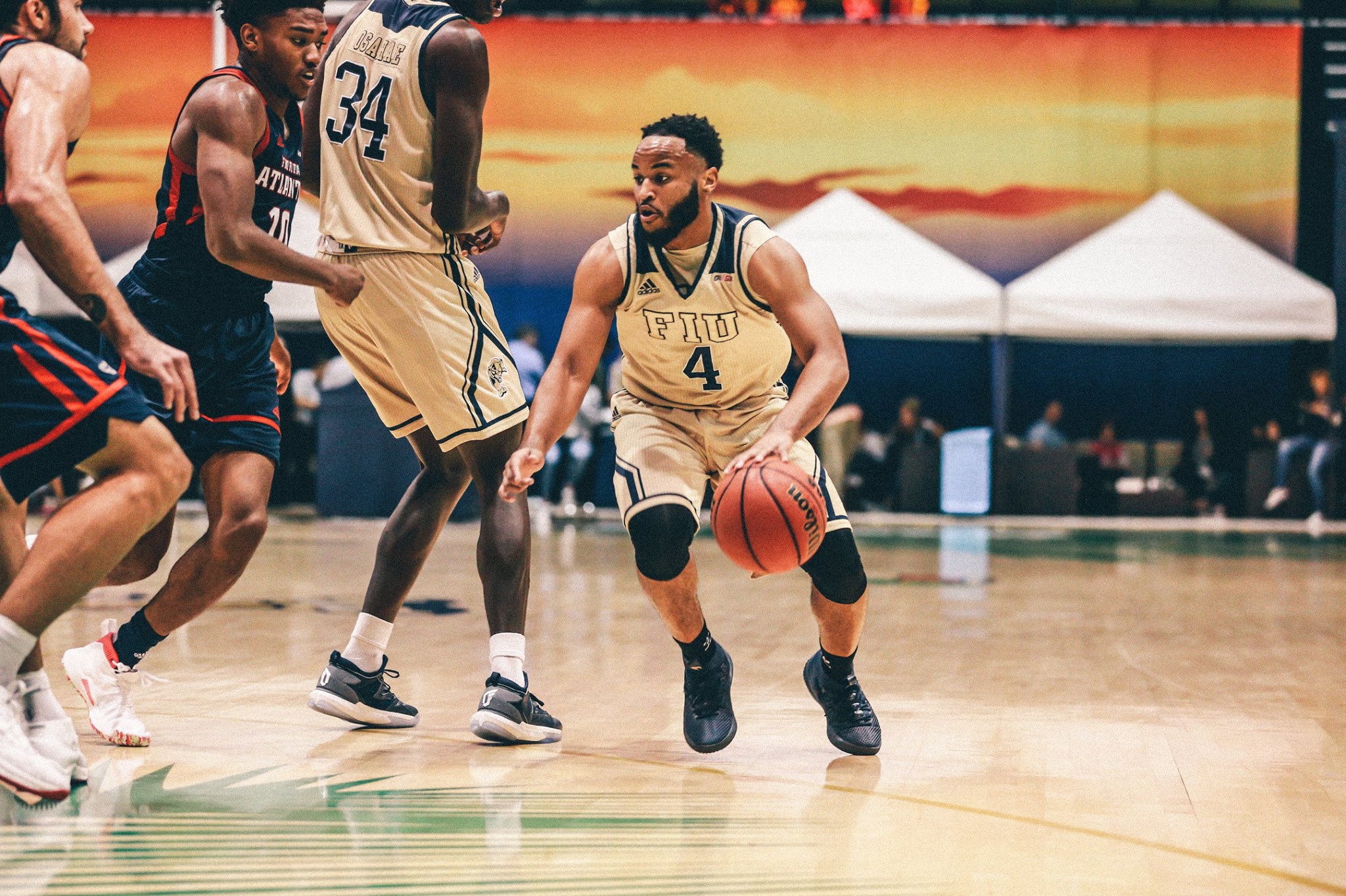 fiu-alumni-night-fau-2020.jpg